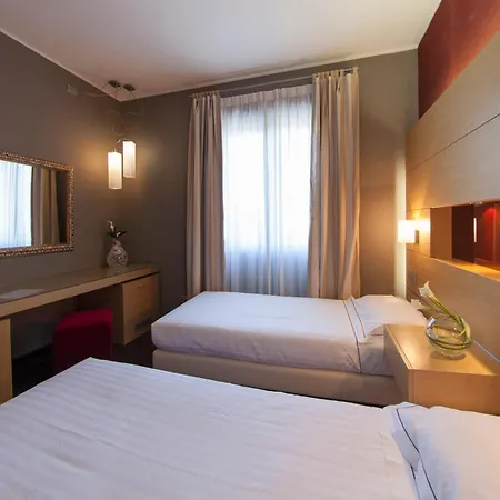 Inverigo Hotel Hotel